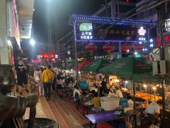 -正宁路小吃夜市