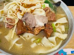 牛肉烩面-八百里牛肉汤(盖饭·锅贴·万象城店)