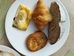 -亮马河饭店翠雅咖啡厅