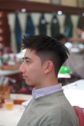 -海文先生国潮烫染男士理发馆