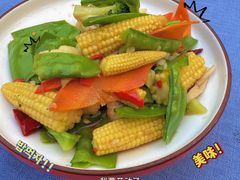 -拾光音乐餐酒吧(告庄星光夜市店)