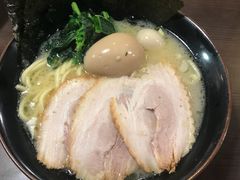 -横浜家系ラーメン壱角家(新宿アルタ裏店)