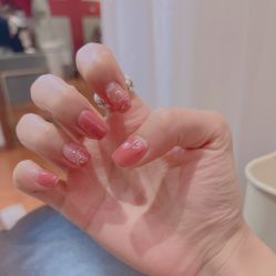 -济南花里美甲美睫