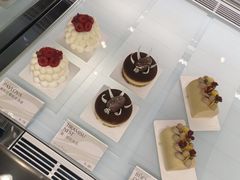 -潮一不贰·法式甜品·生日蛋糕·西式简餐(外滩店)