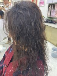 -虫二·专注健康烫染沙龙