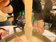 -鲜入围煮花胶鸡海鲜火锅