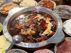 -洞亭火锅(防空洞总店)