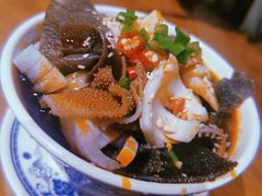 -炉小二铜锅牛蛙•川湘菜(三里屯店)