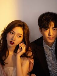 -雪中彩影婚纱摄影·微光艺术中心