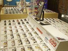 -荣视医眼镜(老车站店)