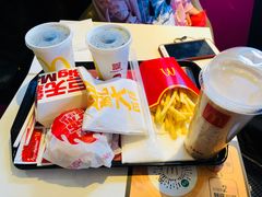 -麦当劳(丽江玉河广场店)