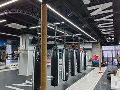 -臻元搏击格斗泰拳拳馆(港隆店)