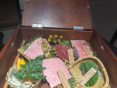 -山川小町·极番烧肉(新地假日广场店)
