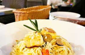 Truffle Scallops Angel Hair Pasta