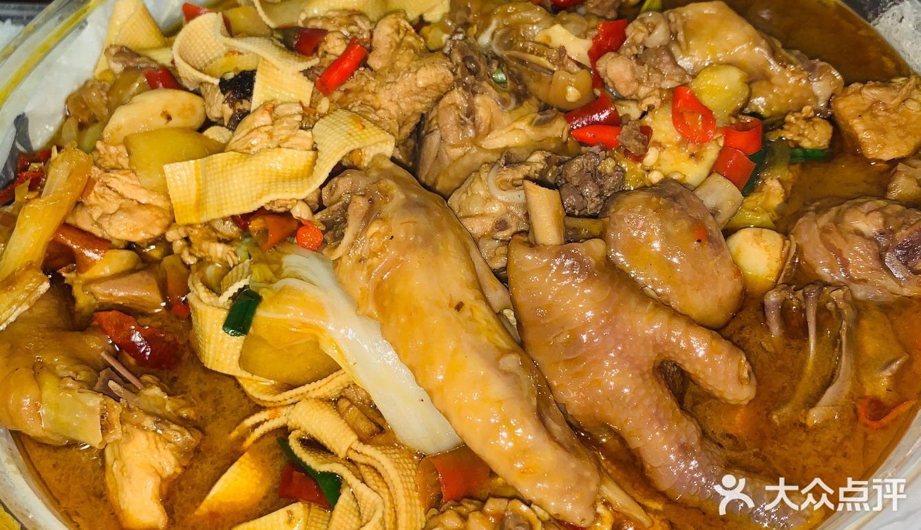 今天又和姐妹过来了  吃不腻的地锅鸡   每次来都会