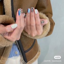 -Pink You美甲洗眉纹绣定制中心