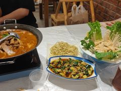 -霄汉牛三鲜湖北砂锅菜(万松园2店)