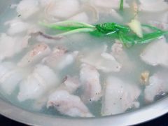 -香猪美食(中心店)