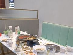 -阿瓦山寨·湘菜现炒·剁椒鱼头王(咸阳总店)