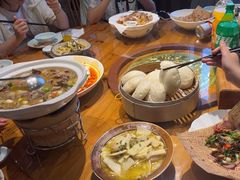 -头上红煨盐鸡·非遗院子餐厅