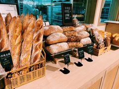 -Dough&Joe团憩(瑞虹天地月亮湾店)