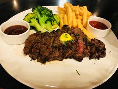 -WOLFGANG PUCK KITCHEN & BAR(迪士尼小镇店)