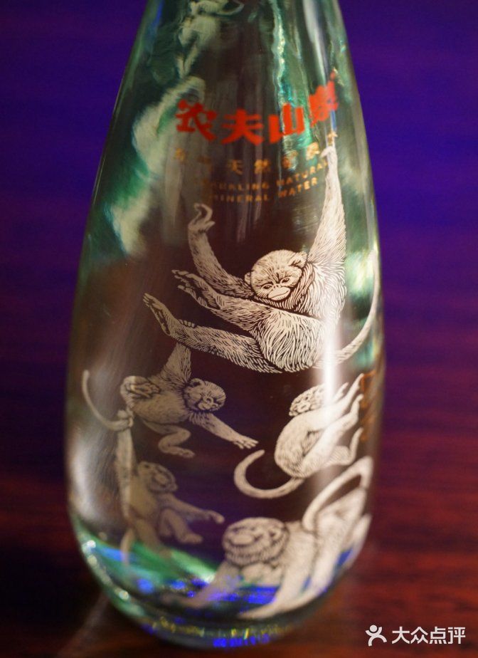 农夫山泉的最高端产品~莫涯泉