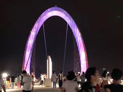 -南京眼步行桥