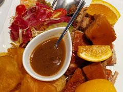 葡式烤乳猪配自制薯片-安东尼奥餐厅