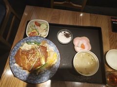 藤椒猪排饭-牛気·越光米牛肉饭(水游城店)
