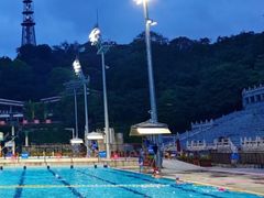 -越秀山游泳场