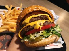 -The Habit Burger Grill 哈比特汉堡(复兴soho店)