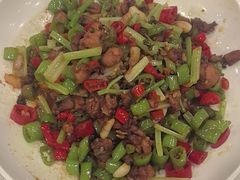 -鑫巴蜀小镇 · 水煮鱼专研店(玉桥店)