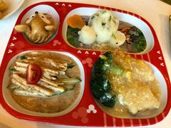 -晶荷轩(香港迪士尼乐园酒店)