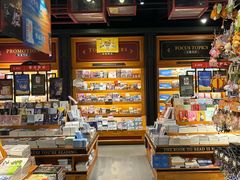 -西西弗书店&矢量咖啡(凯德晶萃广场店)