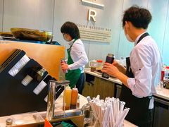 -星巴克臻选(深圳龙华红山天虹店)