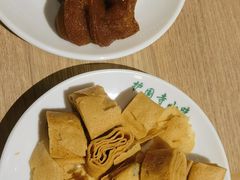 -护国寺小吃店(红莲南路店)