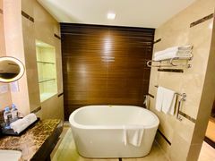 -青岛海尔洲际酒店