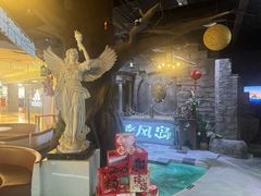 -暴风岛沉浸式体验馆(百联世纪店)