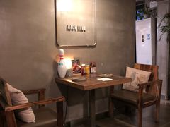 -HIGH FIVE哈福手工汉堡(桂林路店)