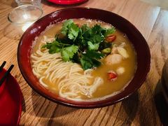 泡椒牛蛙面-面上有光
