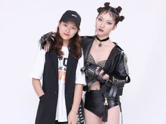 -群丽化妆摄影美甲纹绣培训学校