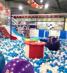 -开心哈乐亲子乐园(东森时尚百货店)