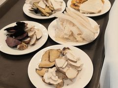 -天宜隆蘑菇宴火锅(石景山旗舰店)