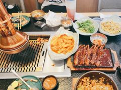 -臻牛烤肉