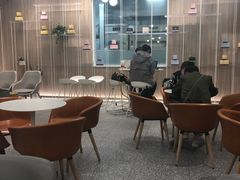 大堂-奈雪的茶(市百一店)