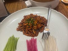 京酱肉丝-乐忻皇朝(上海中心大厦店)