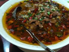水煮牛肉-沙田鸽王(解放路店)