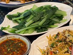 -蜗牛小馆醉乡民谣云南菜(惠新西里店)