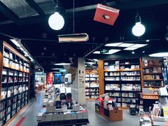 -西西弗书店&矢量咖啡(凯德晶萃广场店)